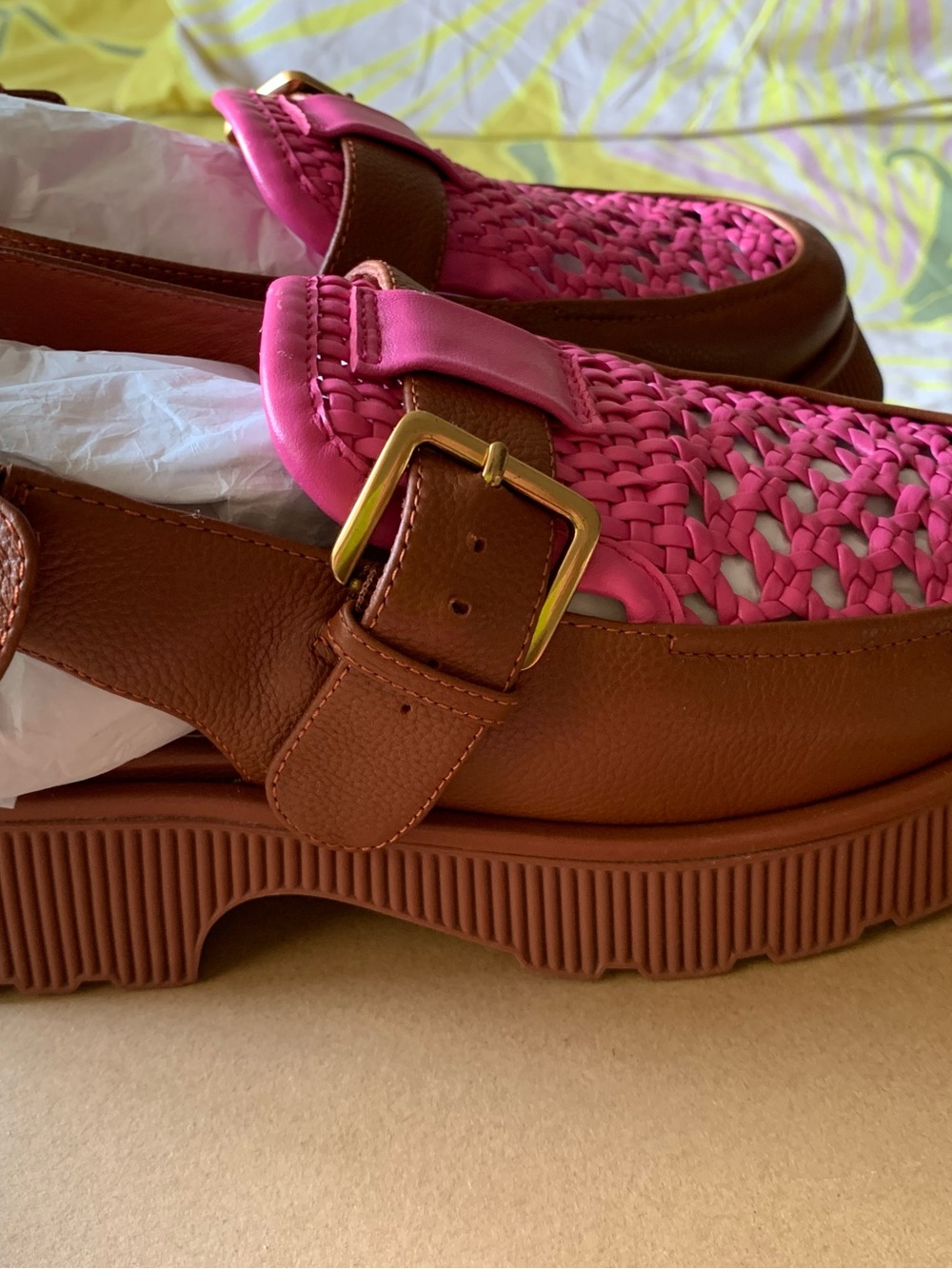 Charlotte Stone Clogs Aubrey Woven - Carnation Size 7 - Picture 2 of 6